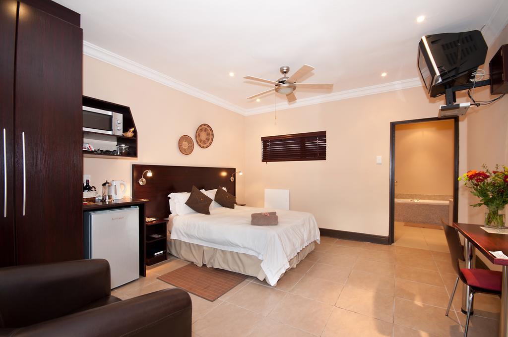 Africa Beach B&B Port Elizabeth Buitenkant foto