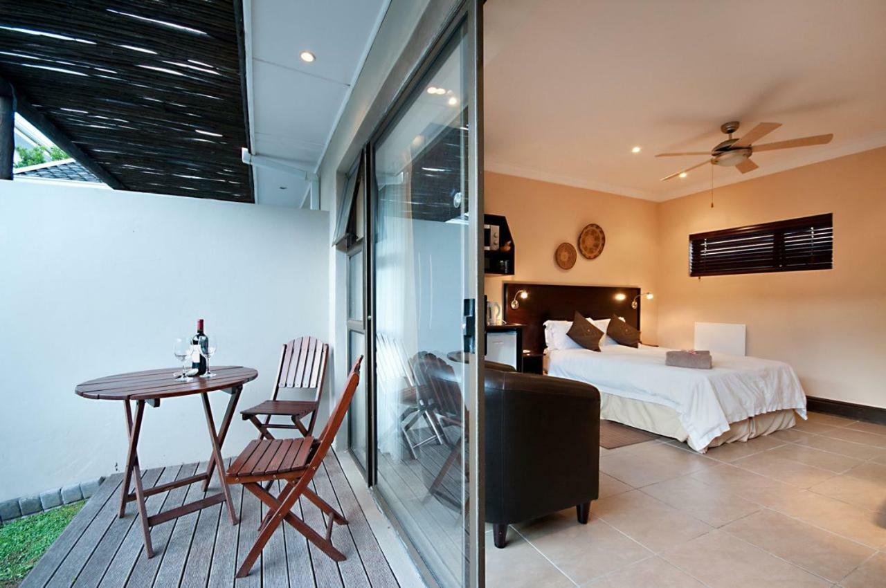 Africa Beach B&B Port Elizabeth Buitenkant foto